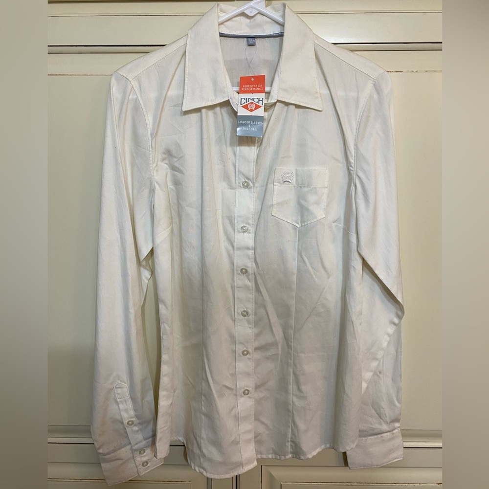 Cinch brand white/off white button down long sleeve. Medium size